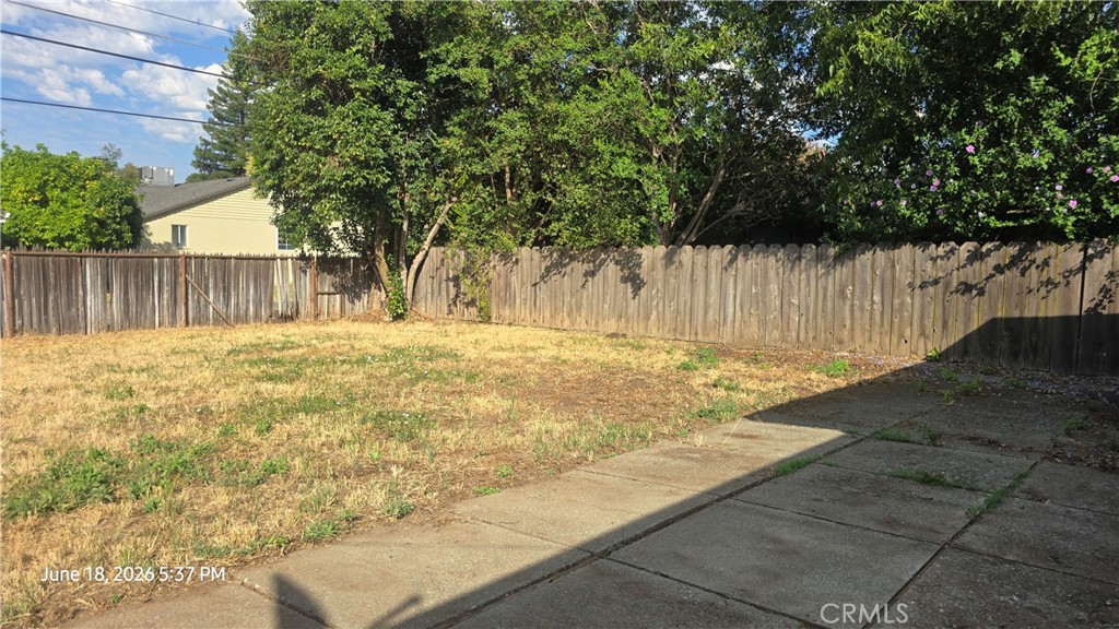 39 Franciscan Way Chico, CA 95973 - Photo 31 of 37 Concrete patio area