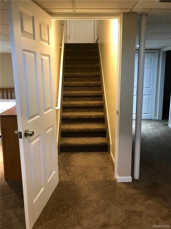 424 Reeves Pinckney, MI 48169 - Photo 28 of 31 Gallery Image 28