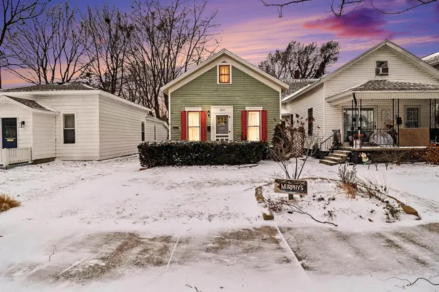 $309,000 | 309 North Robert Street, Ludington, MI 49431