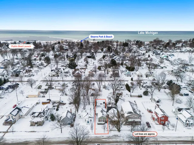 $309,000 | 309 North Robert Street, Ludington, MI 49431