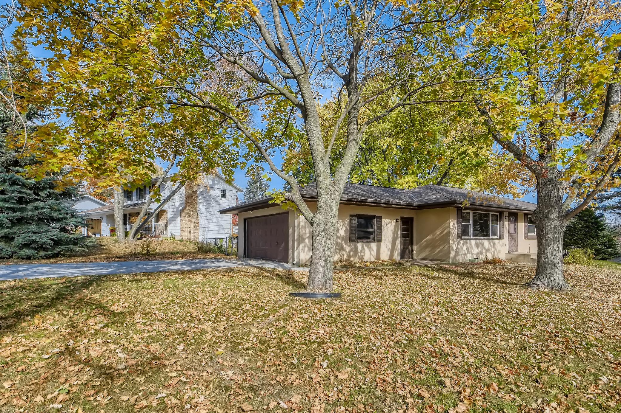 536 Benz Road New Brighton, MN 55112 - Photo 3 of 27 Gallery Image 3