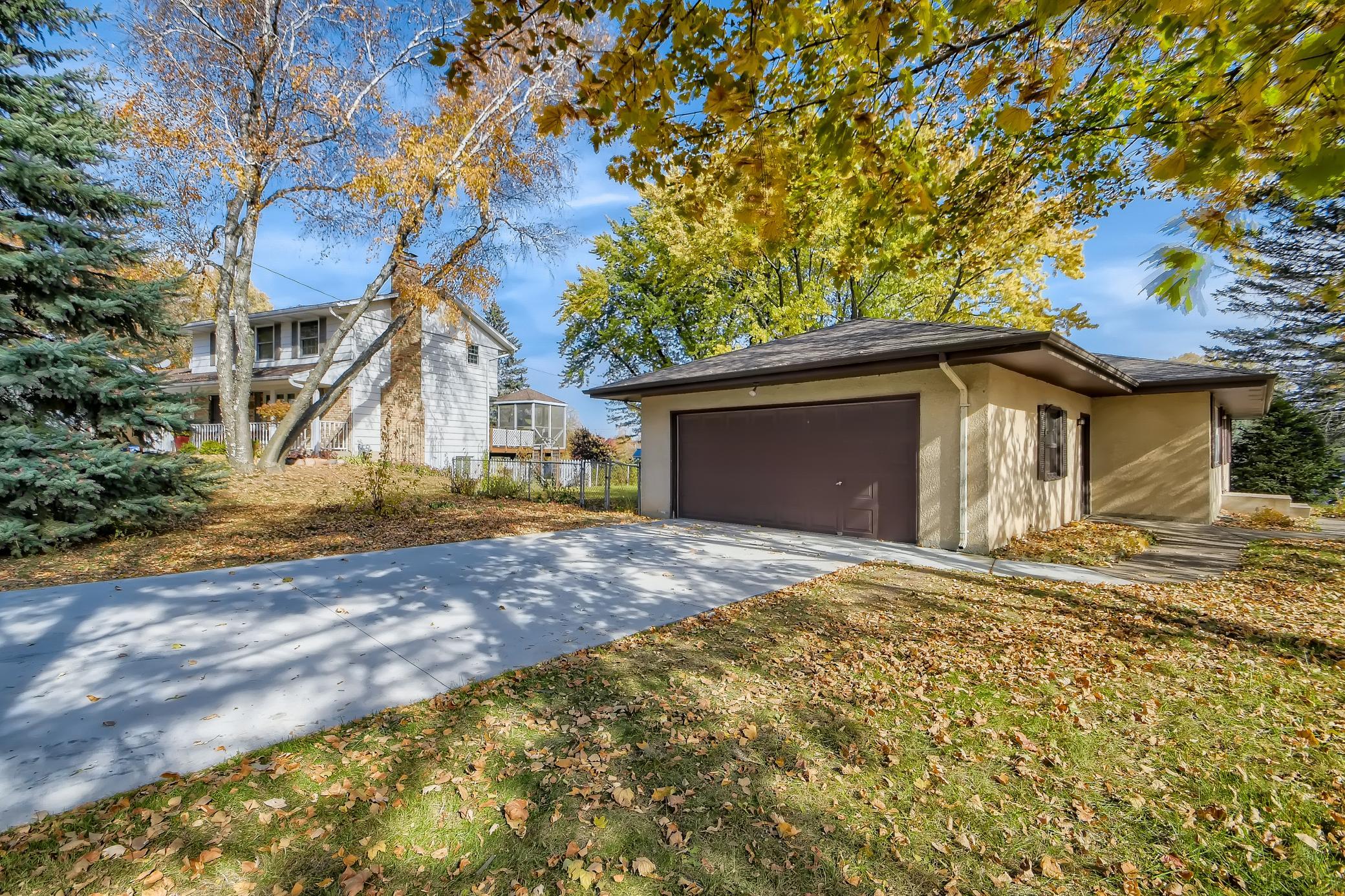 536 Benz Road New Brighton, MN 55112 - Photo 4 of 27 Gallery Image 4
