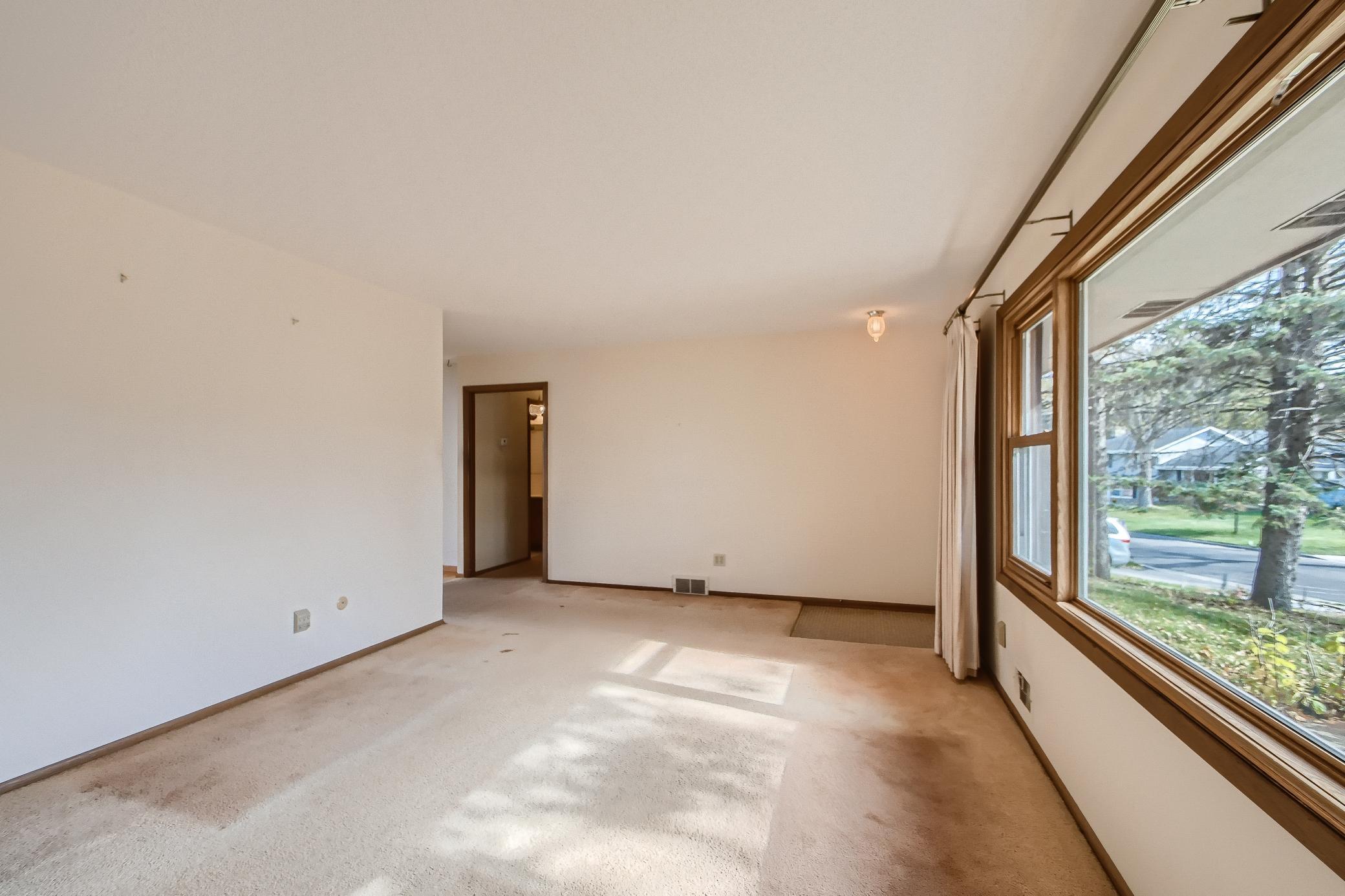 536 Benz Road New Brighton, MN 55112 - Photo 8 of 27 Gallery Image 8