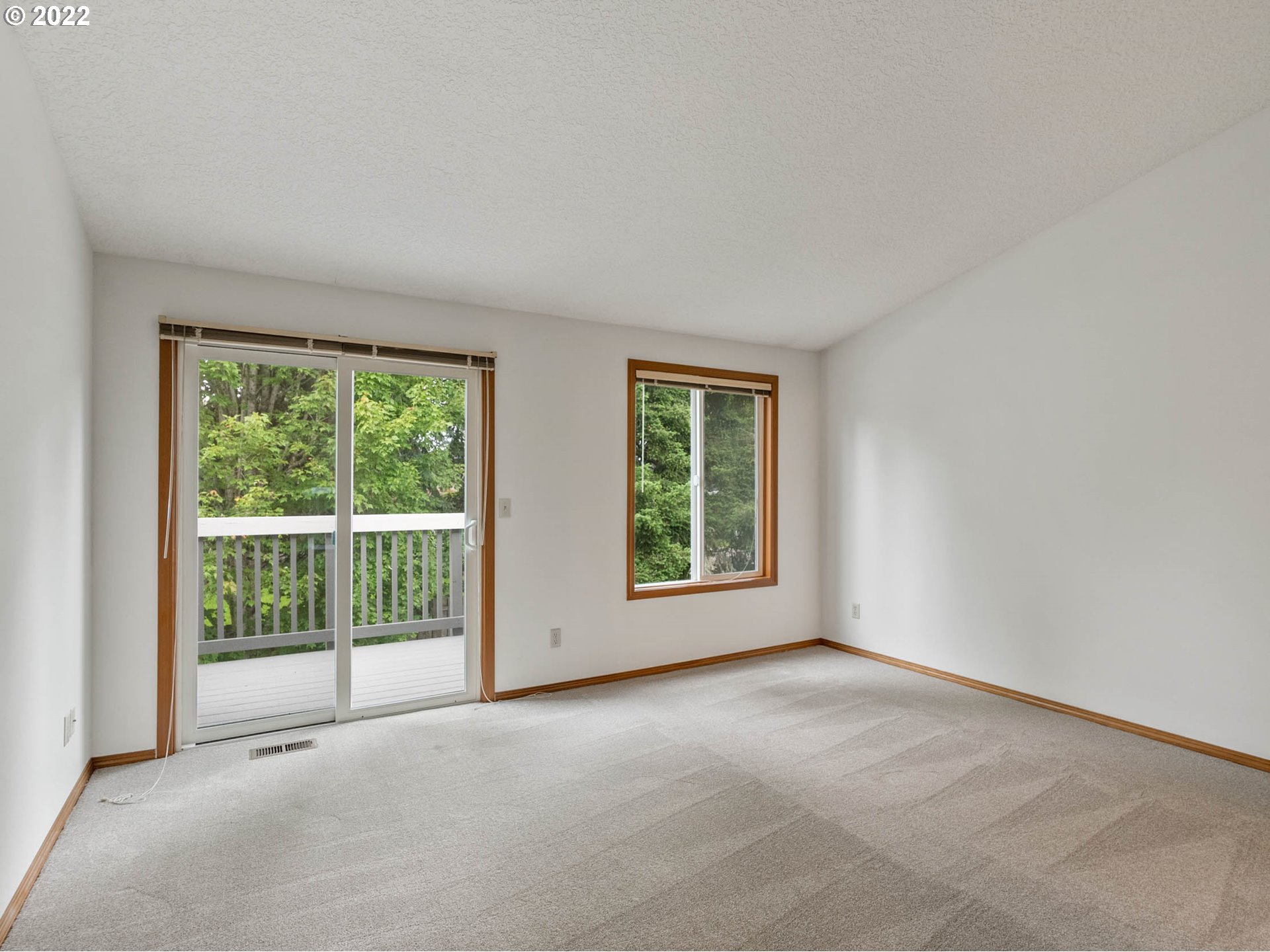 20470 Southwest Rosa Drive Beaverton, OR 97078 - Photo 11 of 32 Bedroom, Primary