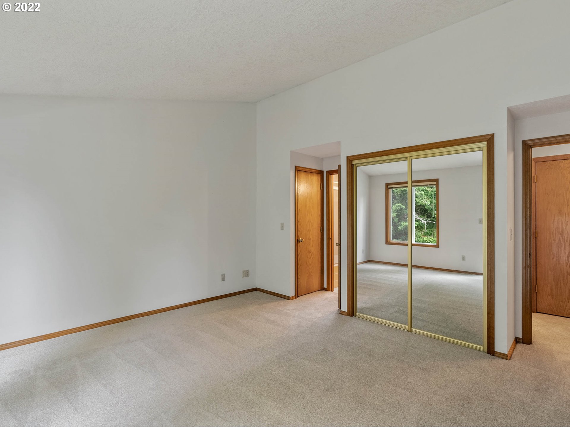 20470 Southwest Rosa Drive Beaverton, OR 97078 - Photo 12 of 32 Bedroom, Primary