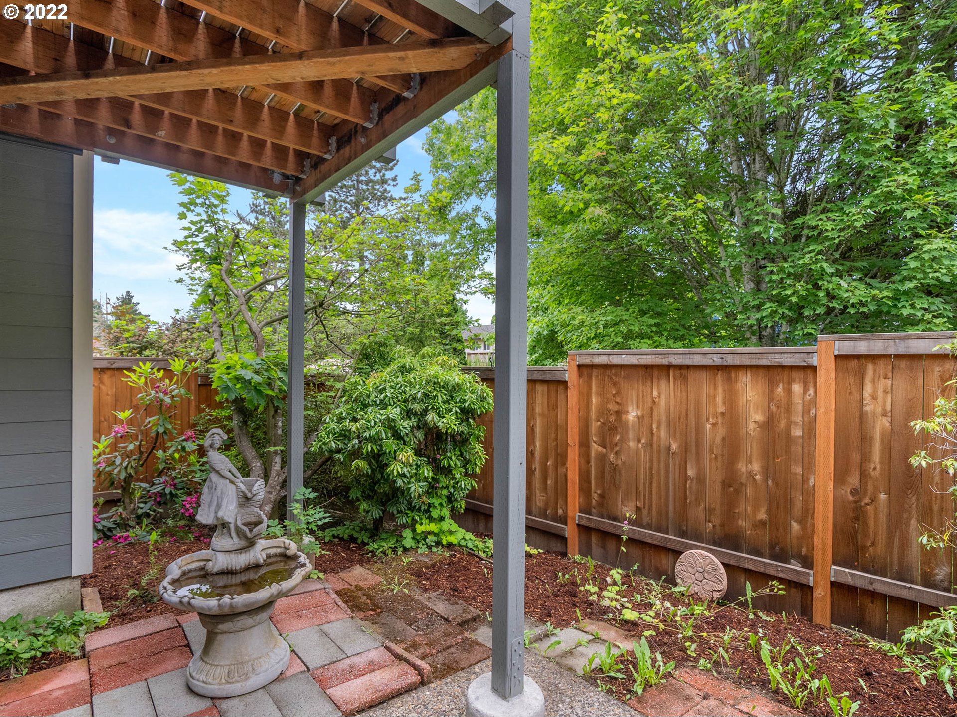 20470 Southwest Rosa Drive Beaverton, OR 97078 - Photo 18 of 32 Backyard