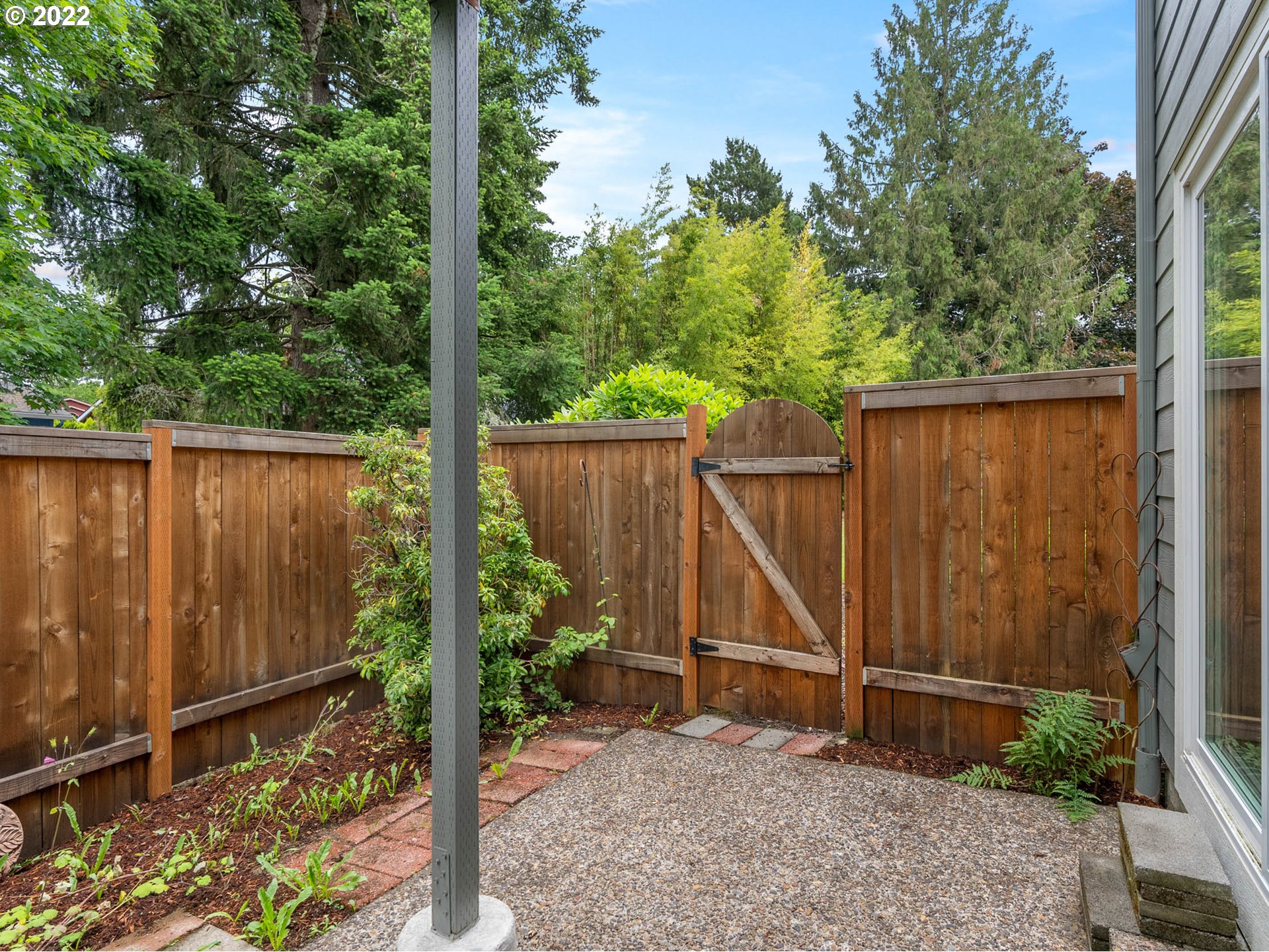 20470 Southwest Rosa Drive Beaverton, OR 97078 - Photo 19 of 32 Backyard