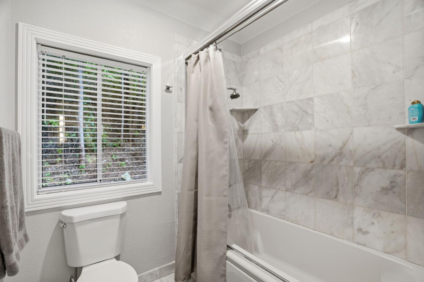 24106 Deer Path Road Saratoga, CA 95070 - Photo 36 of 68