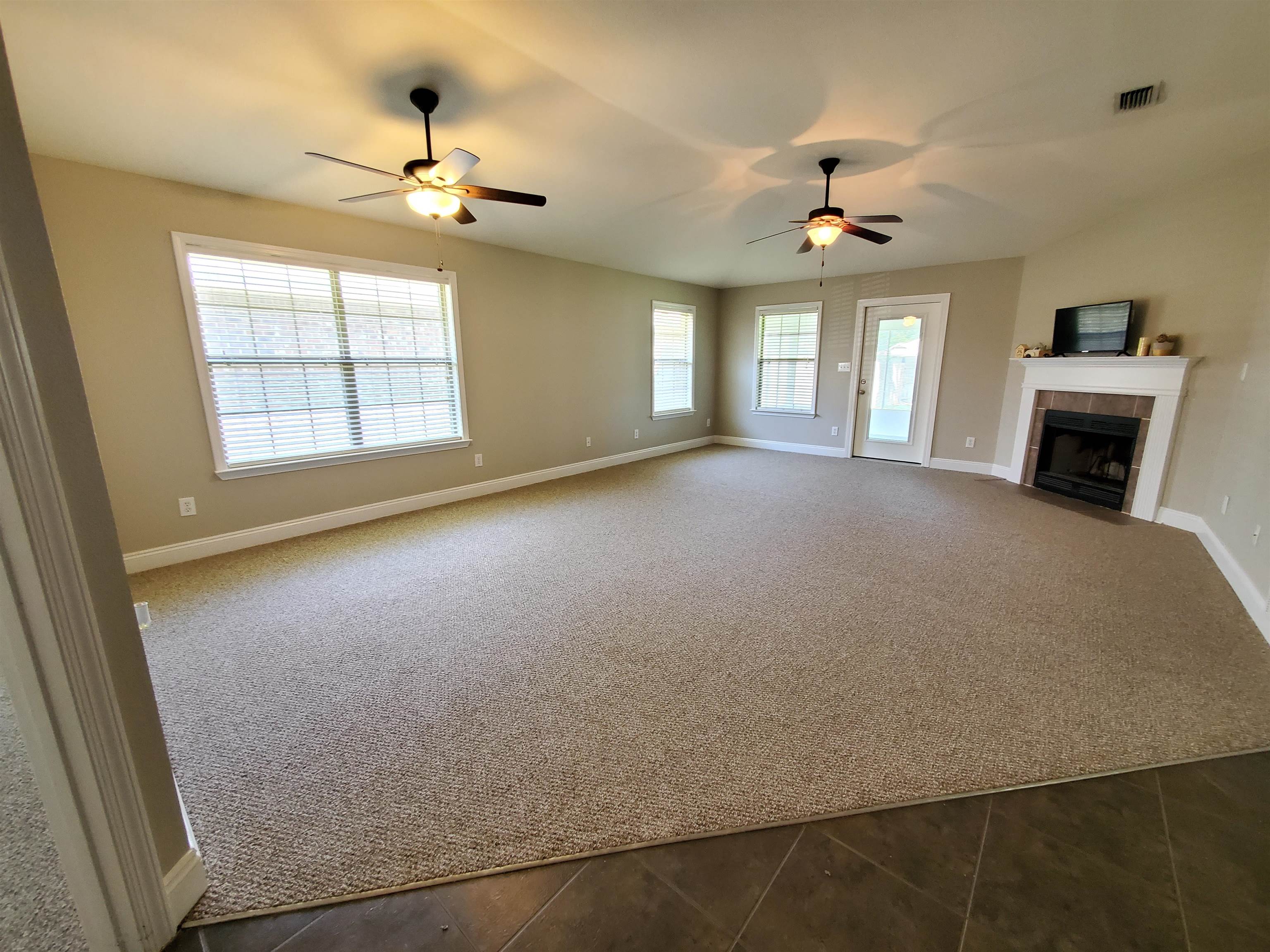 306 Amberlee Court Foley, AL 36535 - Photo 8 of 34