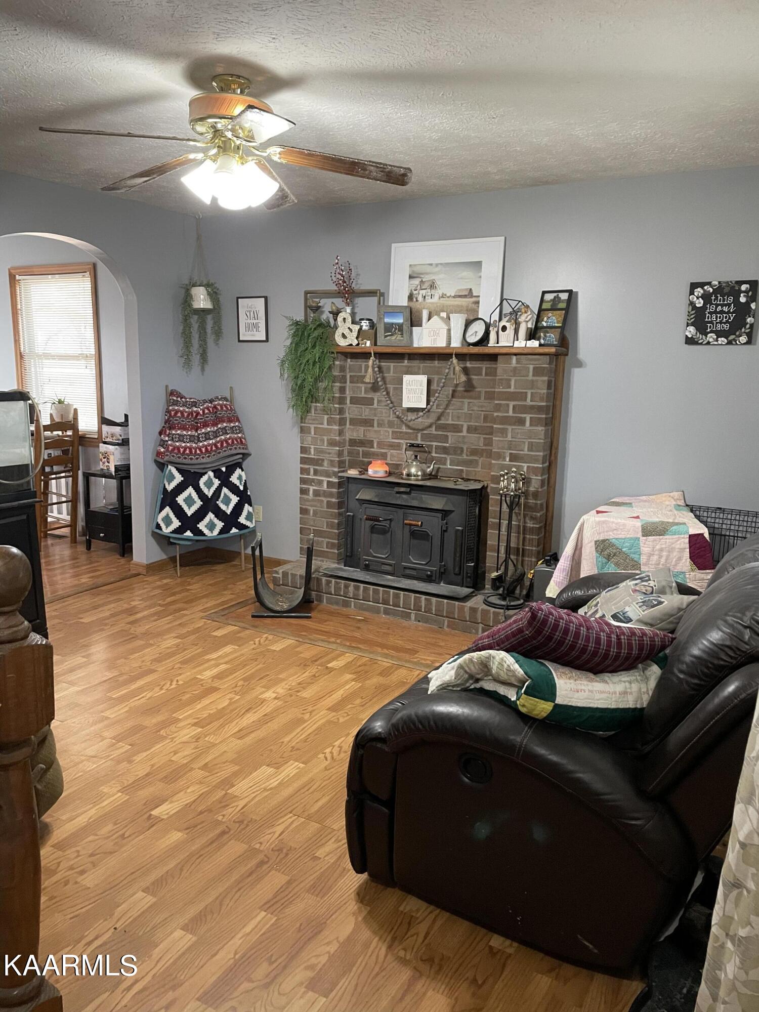 397 Whitaker Lane Tazewell, TN 37879 - Photo 4 of 13 7D77E6D1-36FB-4BC2-940B-A7431F9F005B