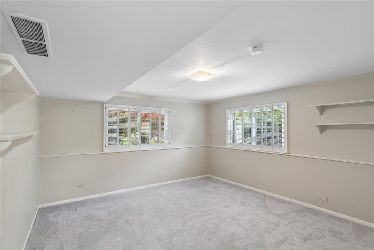 122 Mulberry Road Deerfield, IL 60015 - Photo 12 of 22