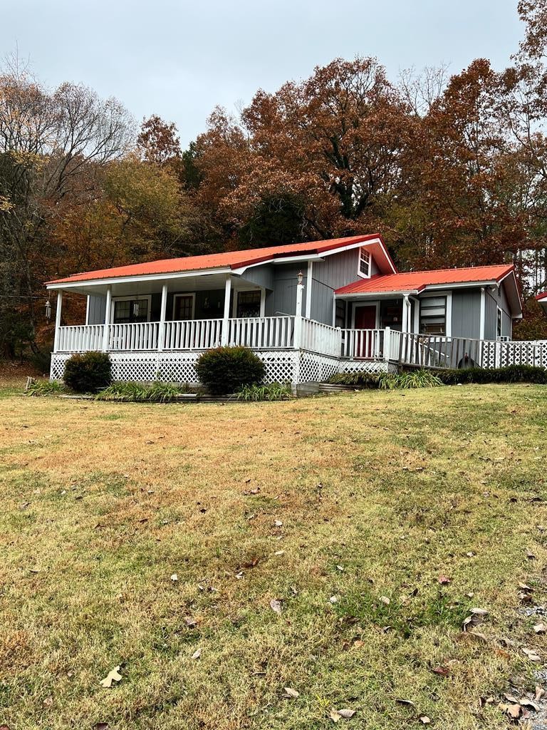 2034 Old River Road Charleston, TN 37310 - Photo 2 of 29 front view of a house with a yard