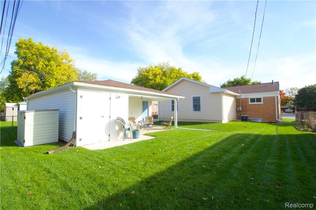 8861 Merriman Road Livonia, MI 48150 - Photo 26 of 26 IMG_7723.jpg