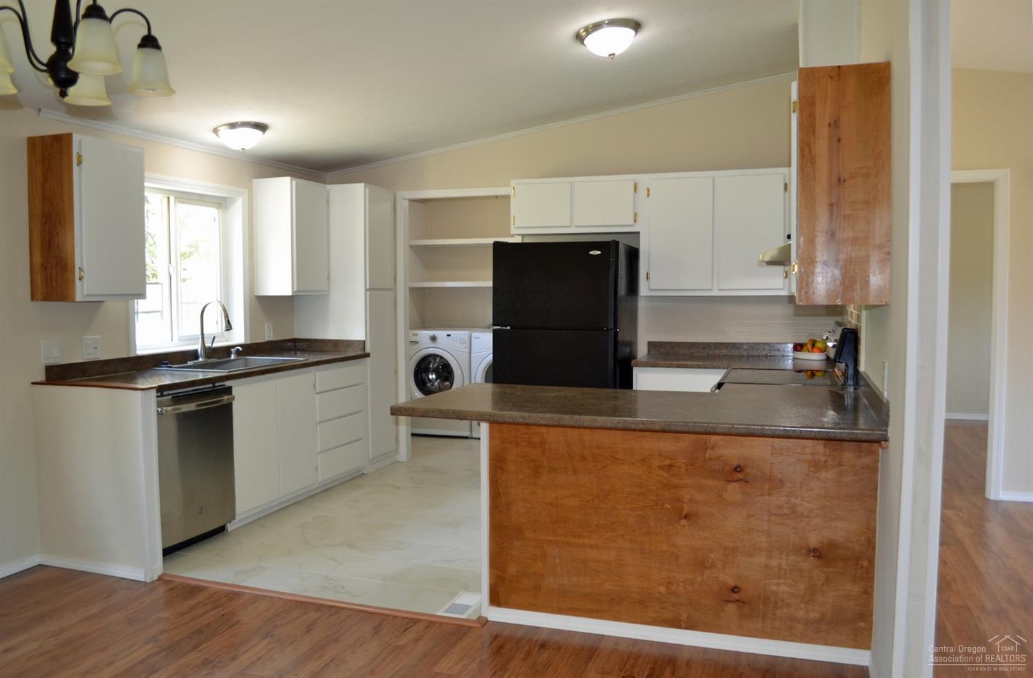 19329 Indian Summer Road Bend, OR 97702 - Photo 4 of 18 Gallery Image 4