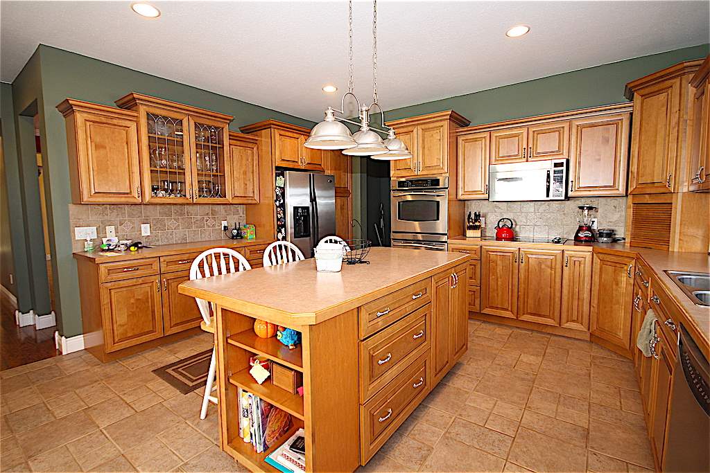 8290 East Millbrook Road Shepherd, MI 48883 - Photo 4 of 37 1824736-3.JPG