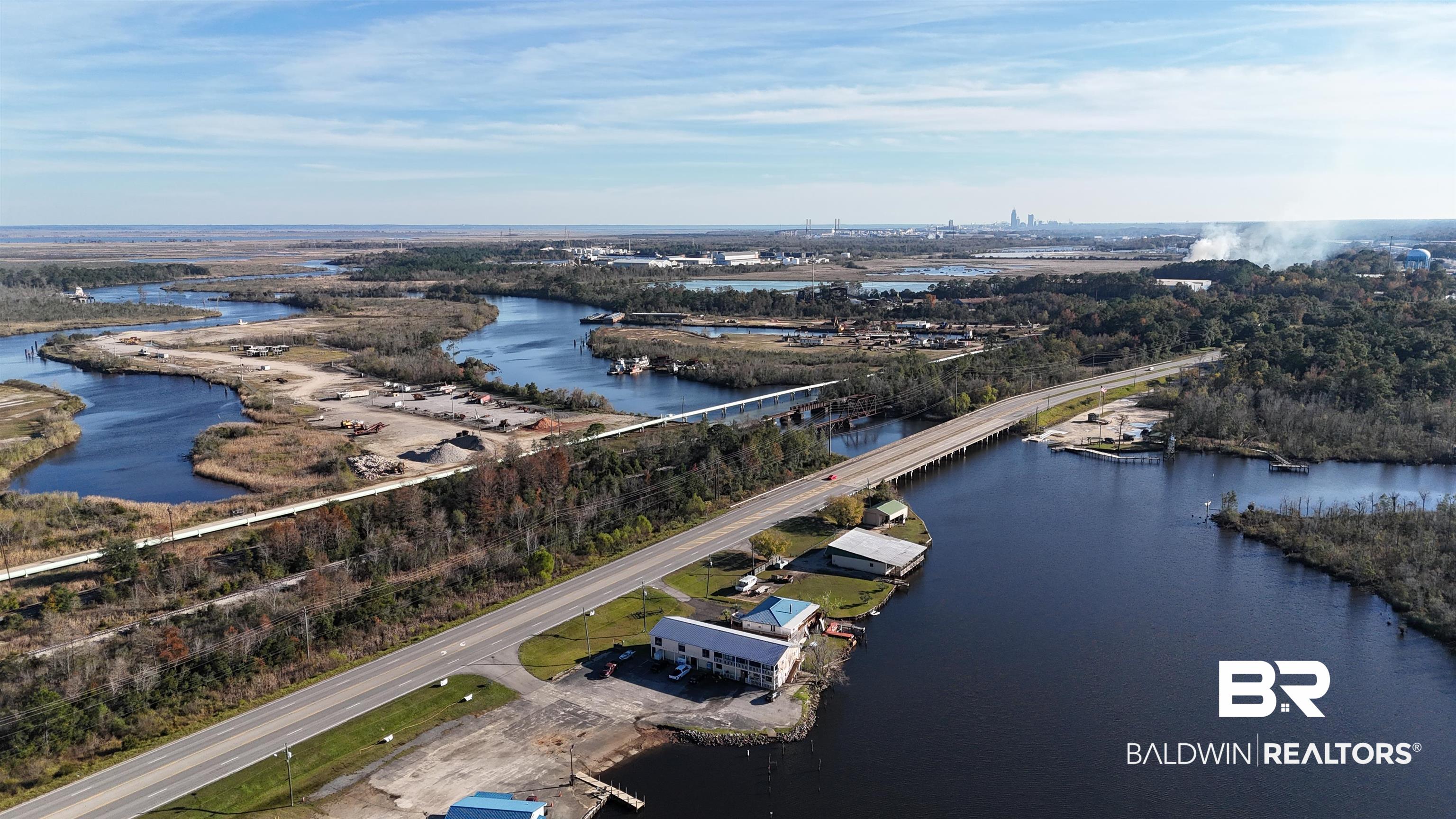 631 North Craft Highway Mobile, AL 36611 - Photo 9 of 49