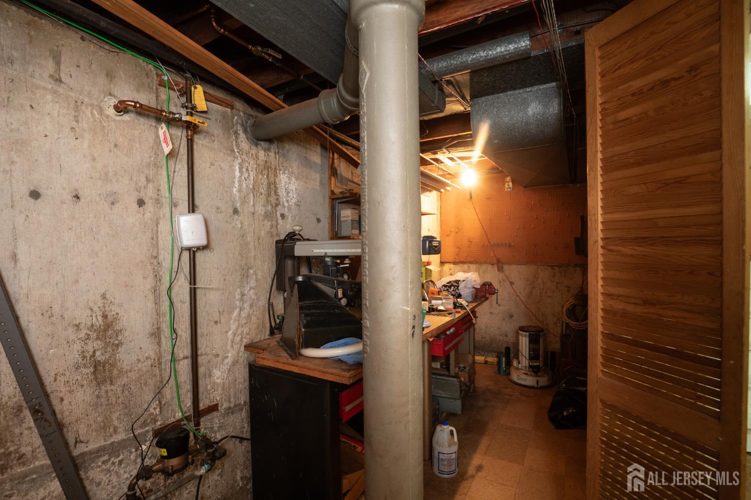36 Brookfall Road Edison, NJ 08817 - Photo 31 of 36 Gallery Image 31