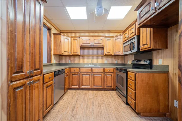 $339,000 | 169 Private Road 8519, Van, TX 75790