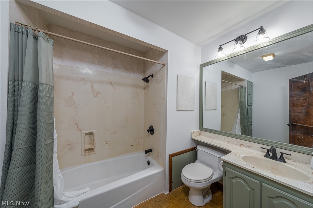 843 Beverly Road Cleveland Heights, OH 44121 - Photo 19 of 35