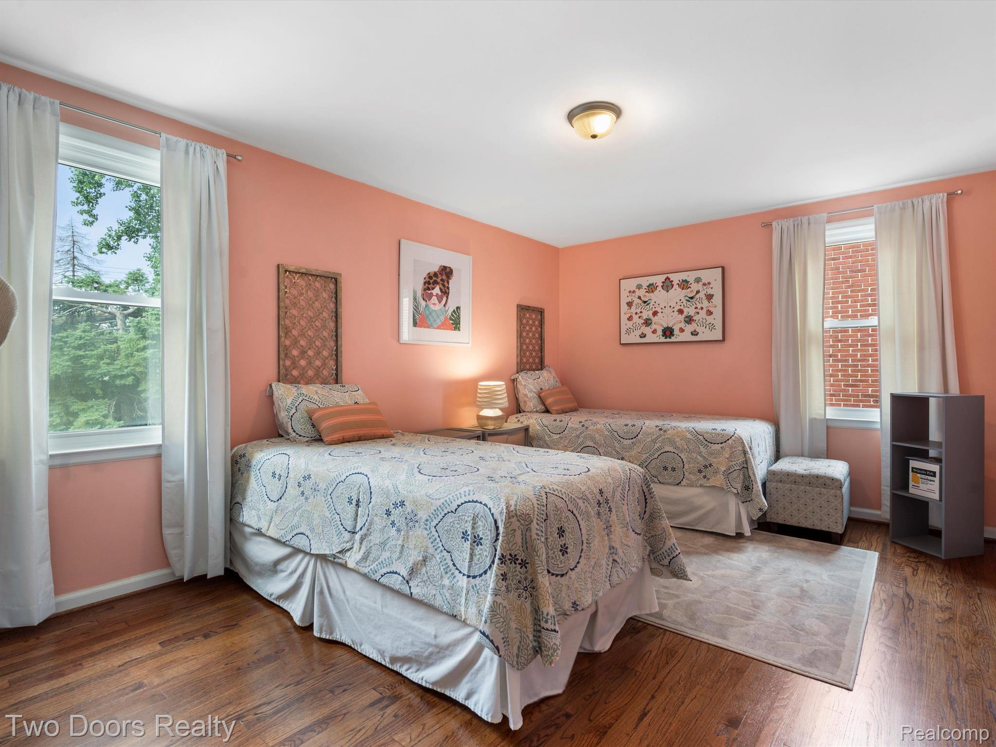 1943 Severn Road Grosse Pointe, MI 48236 - Photo 18 of 29 2nd Spacious Bedroom, Hardwood Everywhere Up.