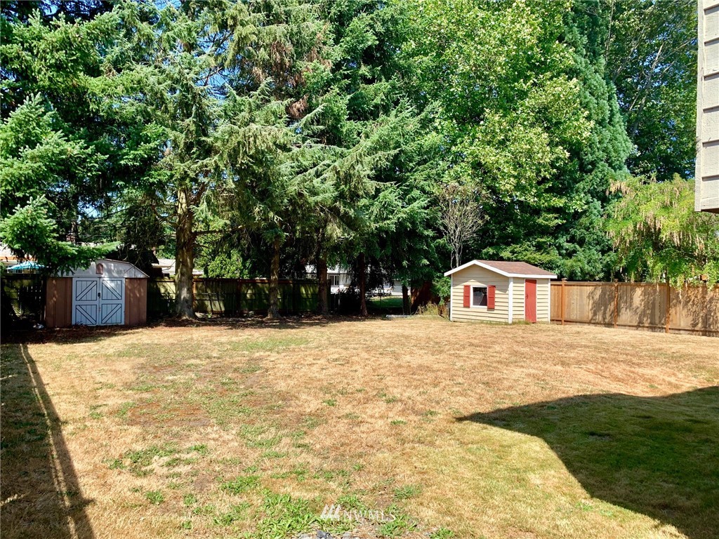 4606 Northeast 22nd Place Renton, WA 98059 - Photo 22 of 24
