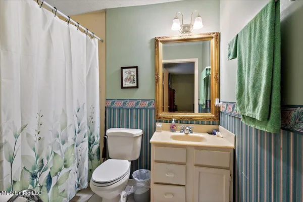 $488,000 | 7994 Midway Road, Raymond, MS 39154