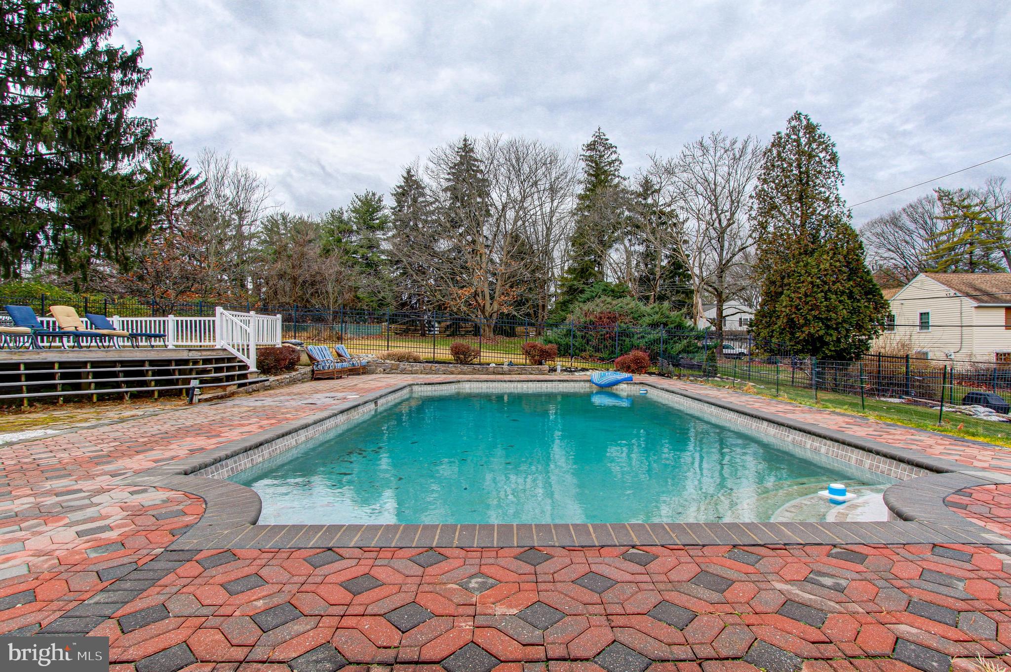 578 Richards Road Wayne, PA 19087 - Photo 4 of 44