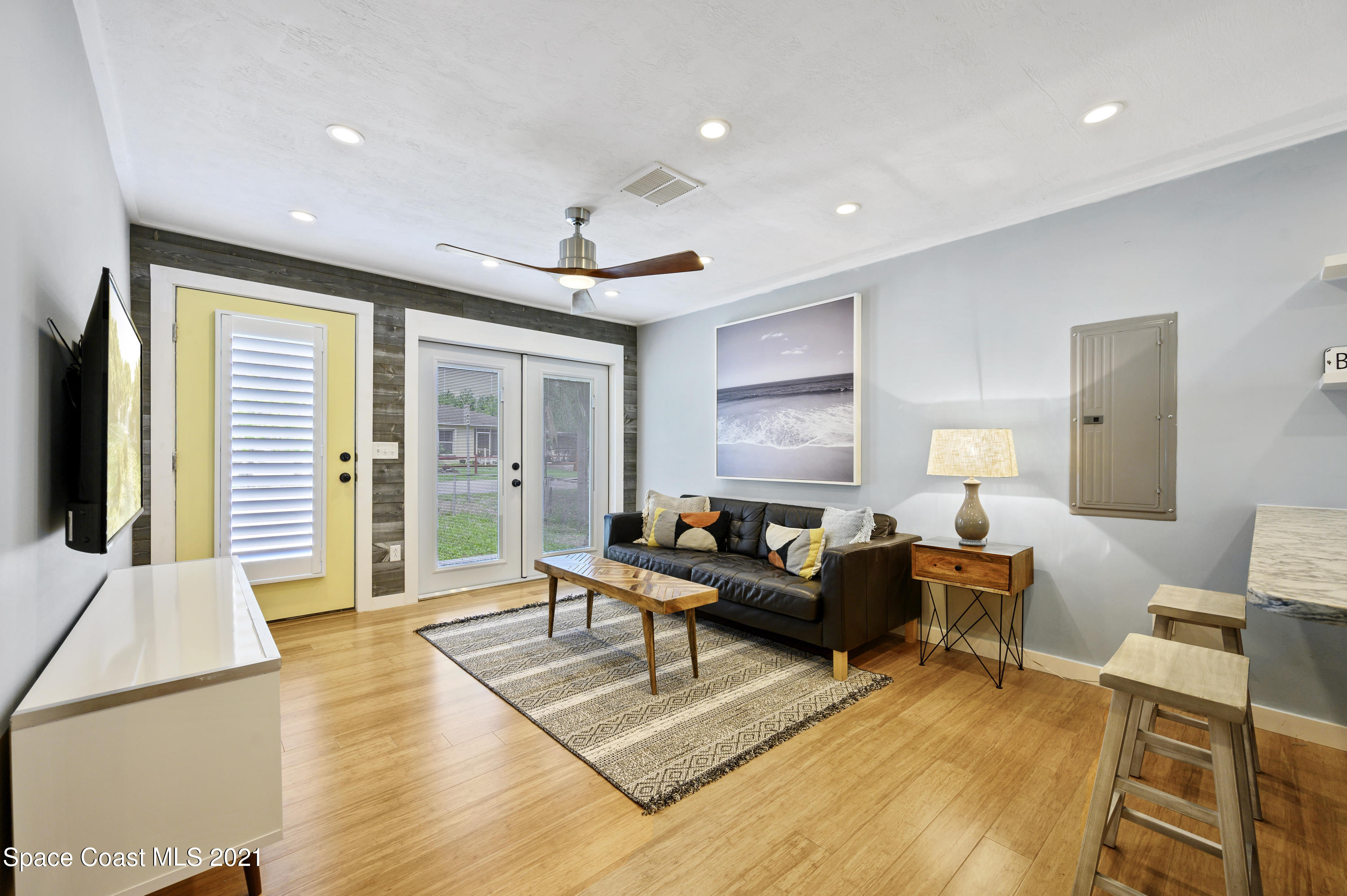 228 Lincoln Road Cocoa, FL 32926 - Photo 5 of 23 DSC_2618-NEF