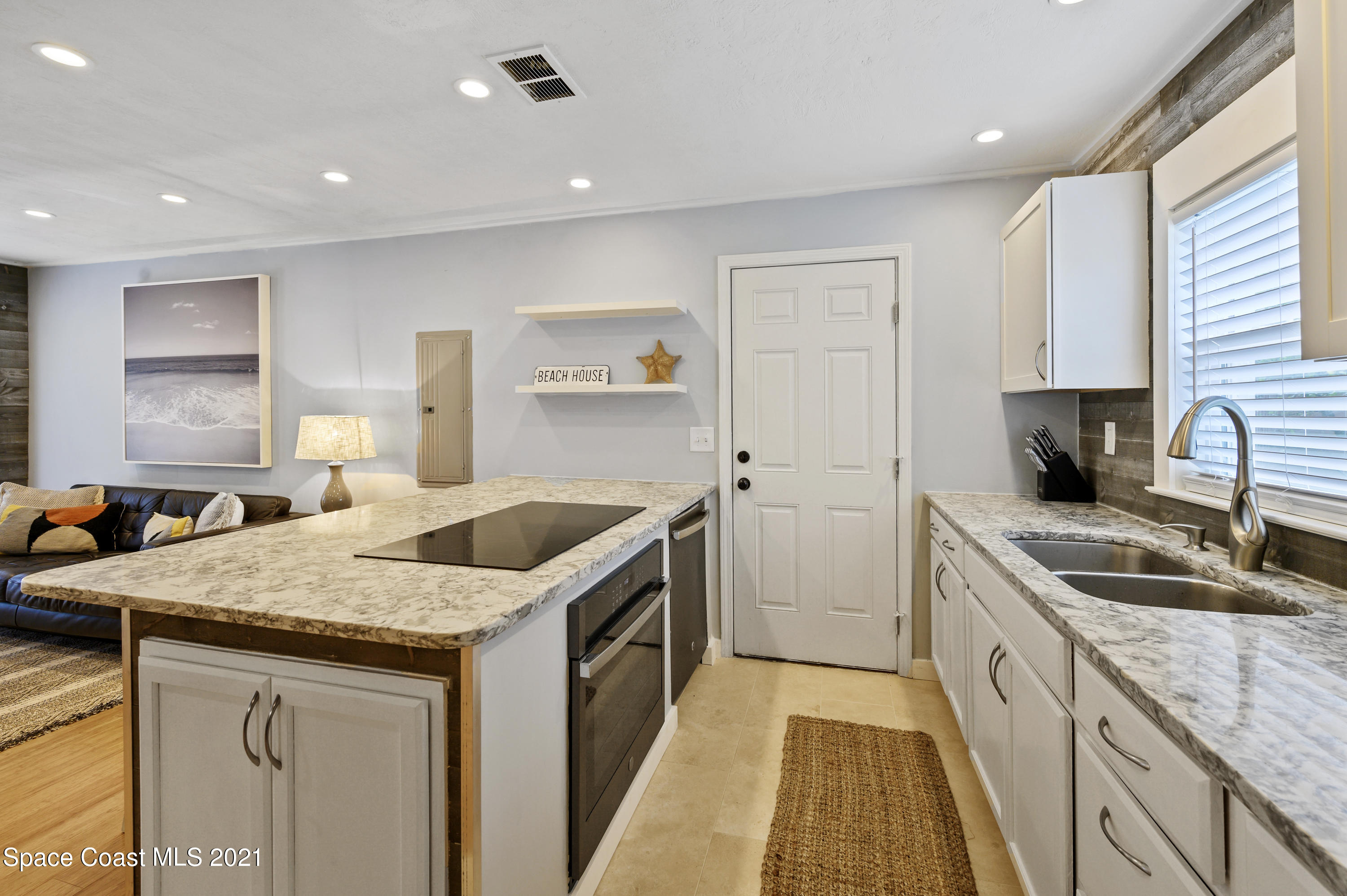 228 Lincoln Road Cocoa, FL 32926 - Photo 9 of 23 DSC_2633-NEF