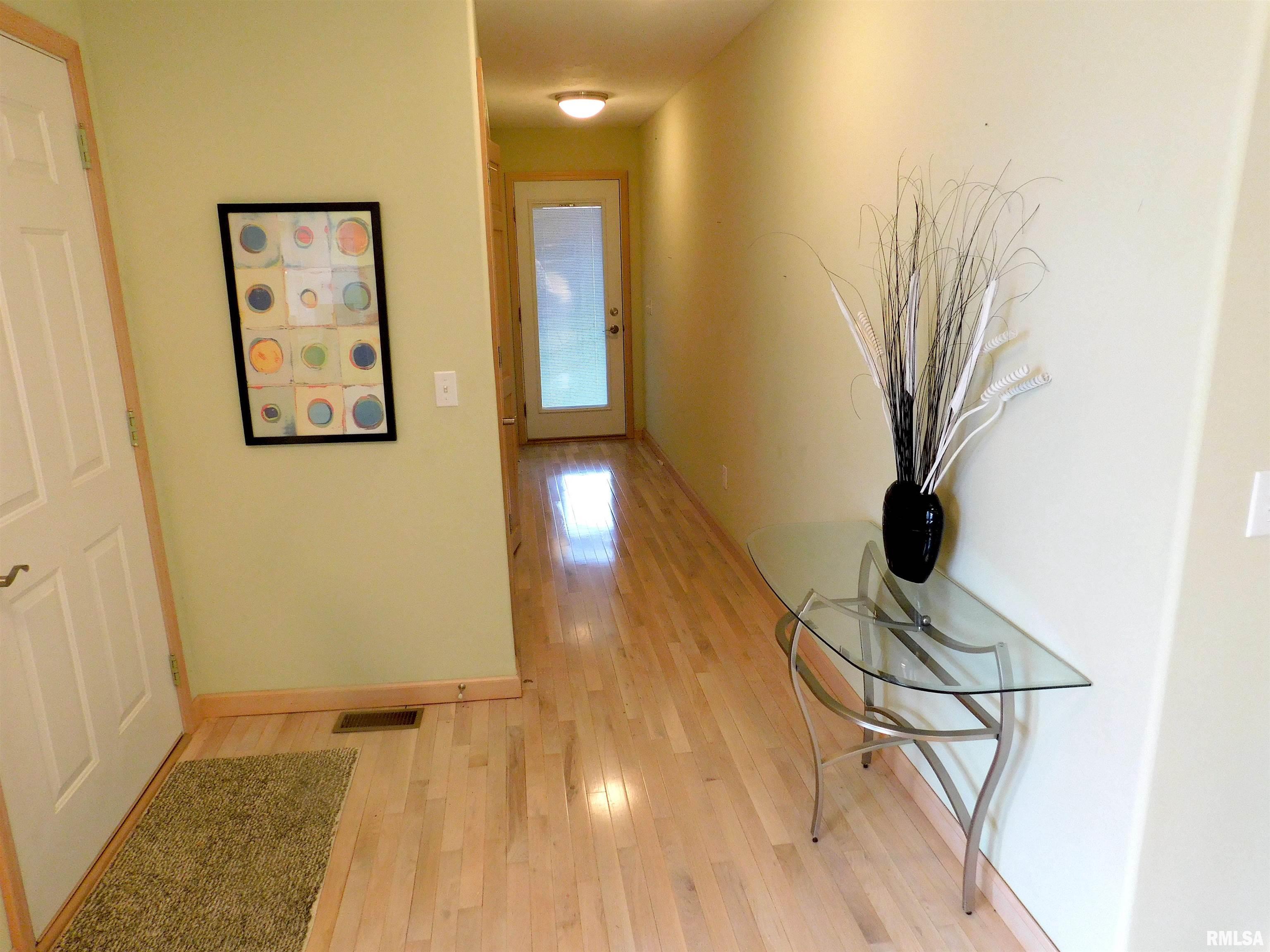 7112 Preston Drive Springfield, IL 62711 - Photo 8 of 20