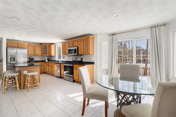 $999,500 | 1 Princess Pine Road, Lincoln, RI 02865