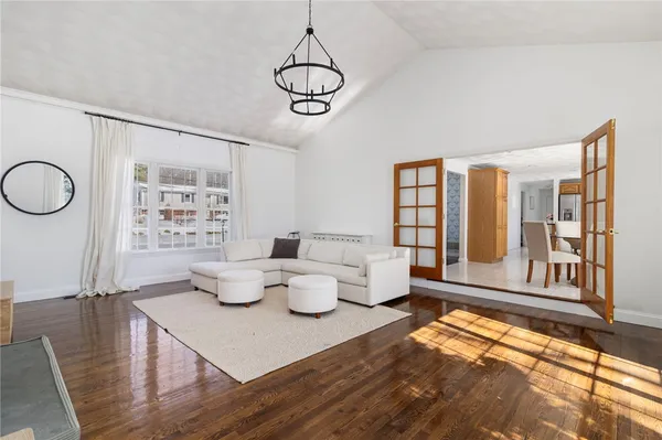 $999,500 | 1 Princess Pine Road, Lincoln, RI 02865