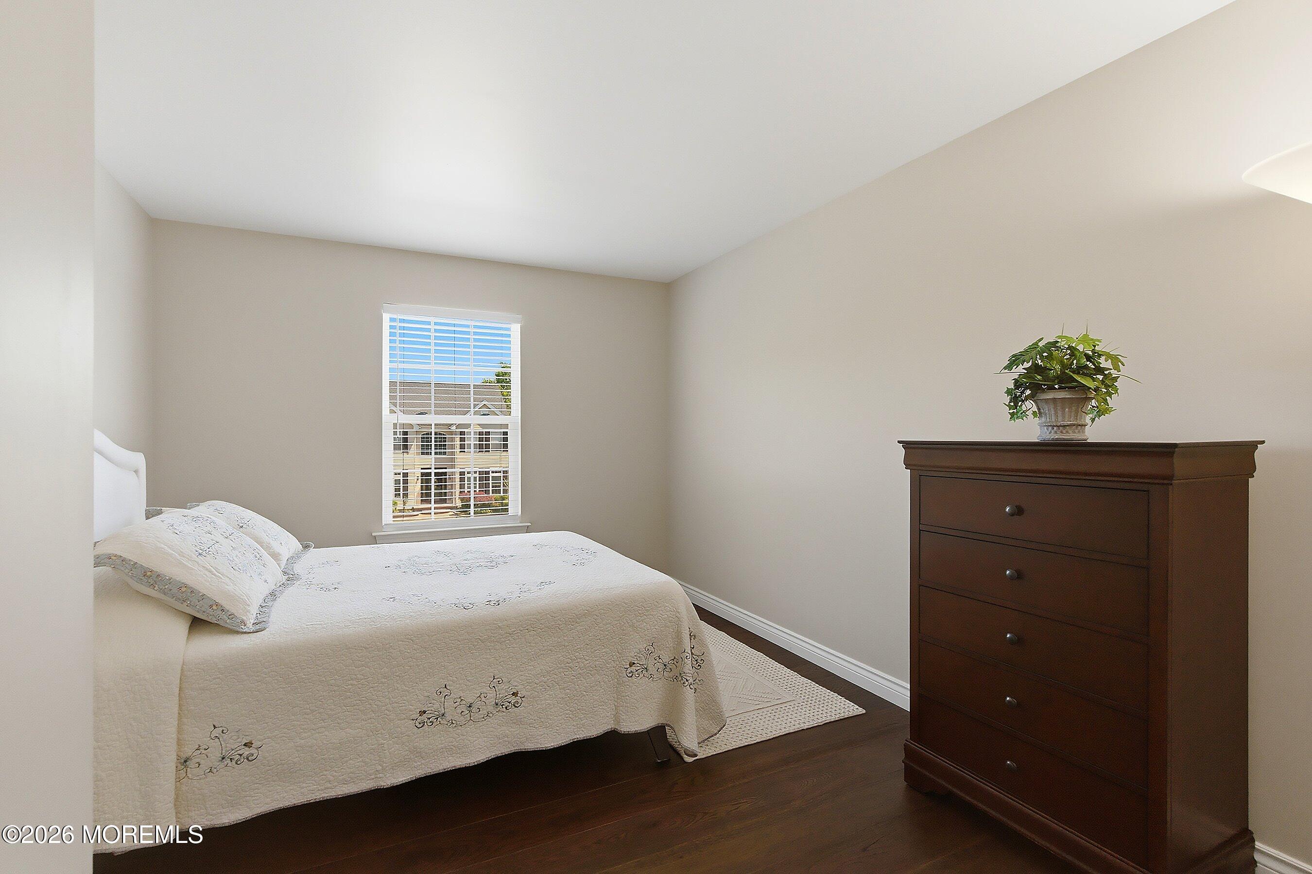 184 Barracuda Road Manahawkin, NJ 08050 - Photo 27 of 42 2nd bedroom freshly painted