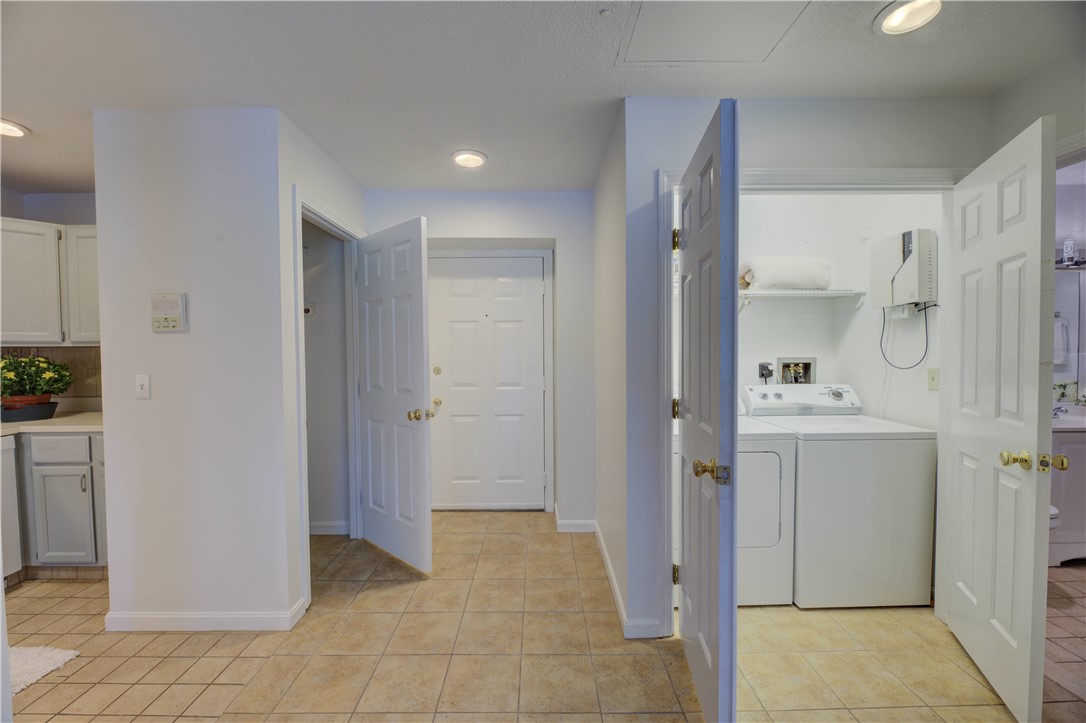 3524 West Shore Road, Unit 220 Warwick, RI 02886 - Photo 15 of 20