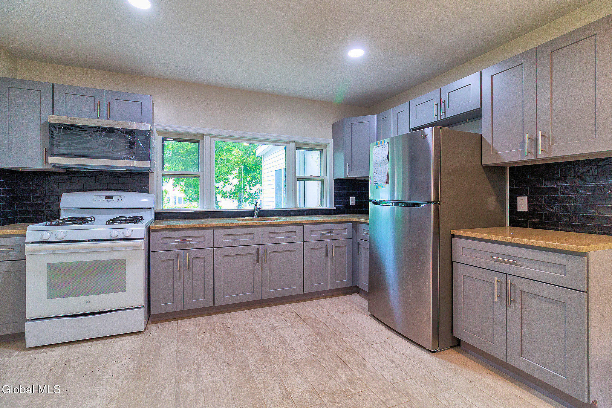 33 110th Street Troy, NY 12182 - Photo 6 of 32 33_110thSt-11