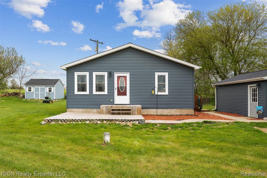 6093 Old State Road North Branch, MI 48461 - Photo 2 of 43 Gallery Image 2