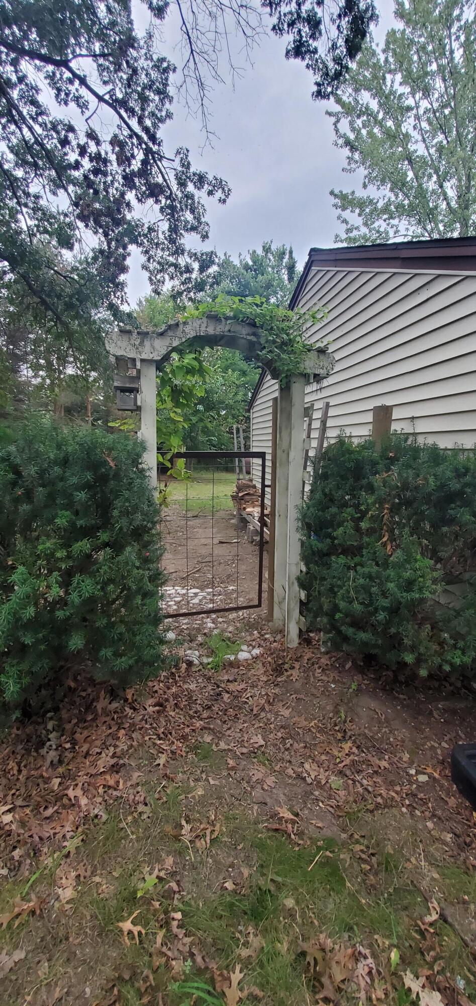 9000 Case Road Brooklyn, MI 49230 - Photo 5 of 15 20230911_173601