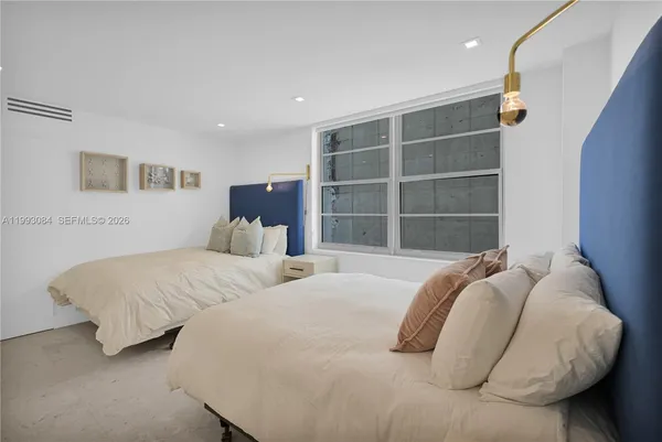 $5,500 | 5555 Collins Avenue, Unit 3N, Miami Beach, FL 33140