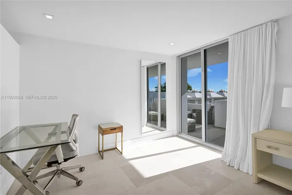 $5,500 | 5555 Collins Avenue, Unit 3N, Miami Beach, FL 33140