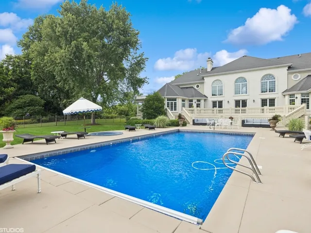 $6,150,000 | 5-n113 Burr Road, St. Charles, IL 60175