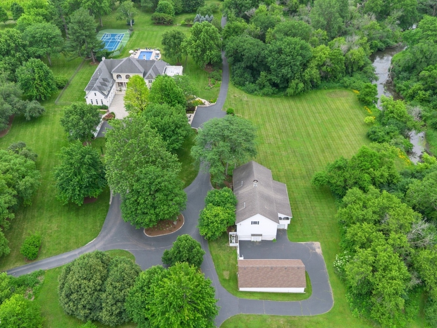 5-n113 Burr Road St. Charles, IL 60175 - Photo 120 of 130 an aerial view of a house