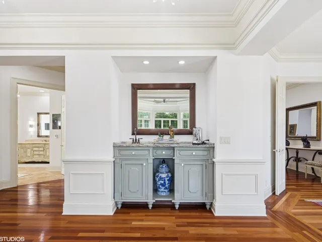 $6,150,000 | 5-n113 Burr Road, St. Charles, IL 60175