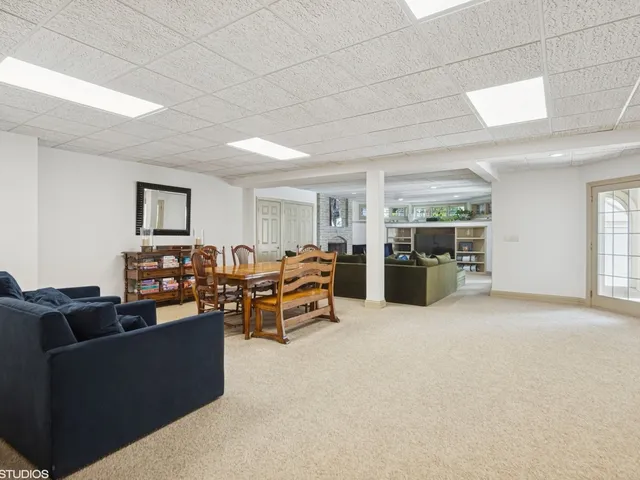 $6,150,000 | 5-n113 Burr Road, St. Charles, IL 60175