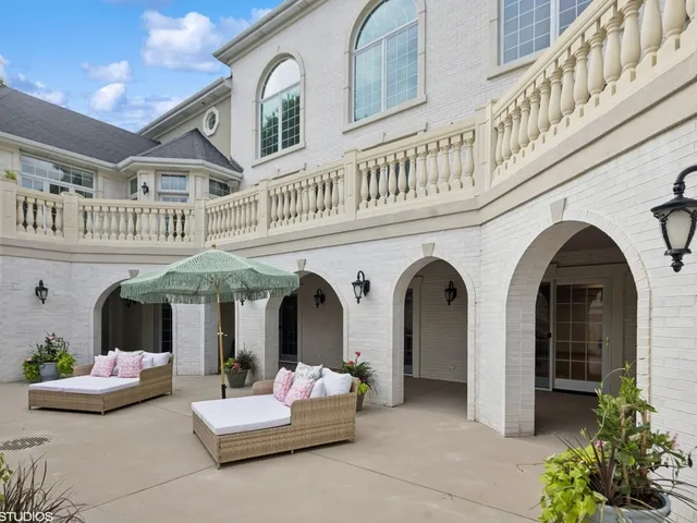 $6,150,000 | 5-n113 Burr Road, St. Charles, IL 60175
