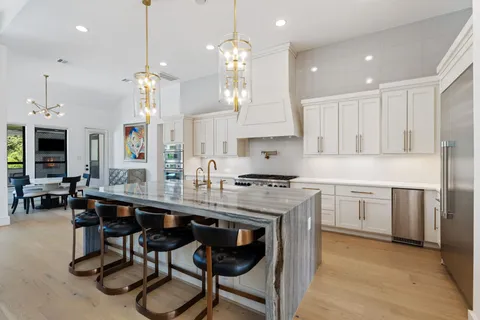 $1,825,000 | 9202 Fox Bend Lane, Missouri City, TX 77459