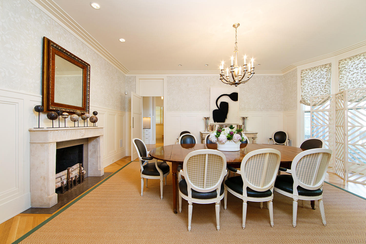 538 Point Road Marion, MA 02738 - Photo 11 of 23 11. Dining Room