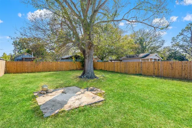 $3,000 | 4606 West Paxton Avenue, Tampa, FL 33611