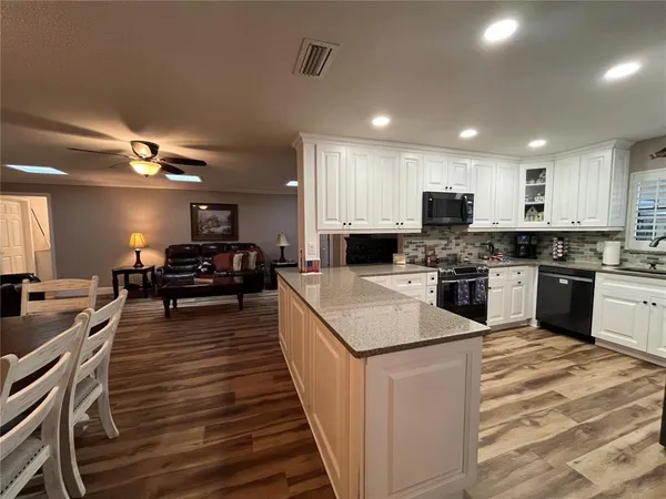 $499,000 | 915 Rolling Hills Drive, Palm Harbor, FL 34683