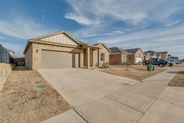 $1,995 | 10317 Burnfoot Lane, Crowley, TX 76036