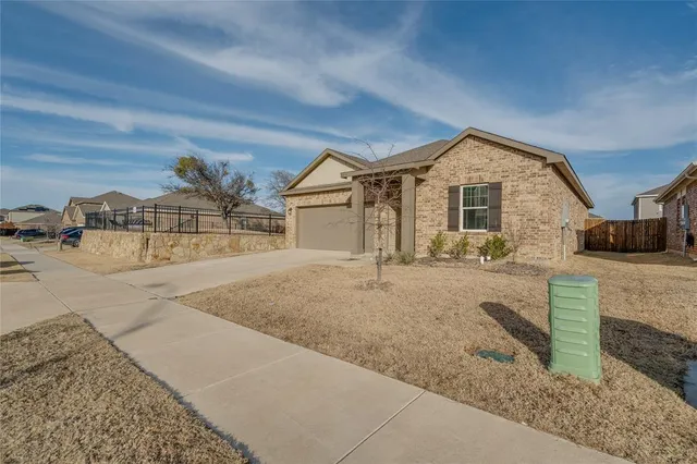 $1,995 | 10317 Burnfoot Lane, Crowley, TX 76036